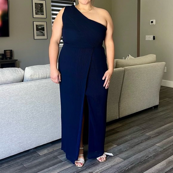 ASOS YAURA Plus Size (US16) One Shoulder Maxi Dress Navy - Picture 5 of 9